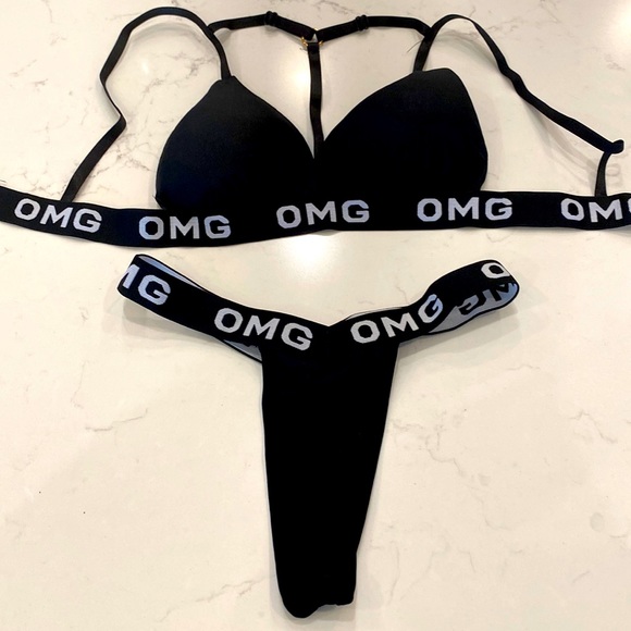 OMG Sexy Bikini Set - Picture 2 of 10